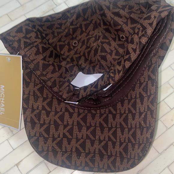 Michael Kors cap - Picture 4 of 9